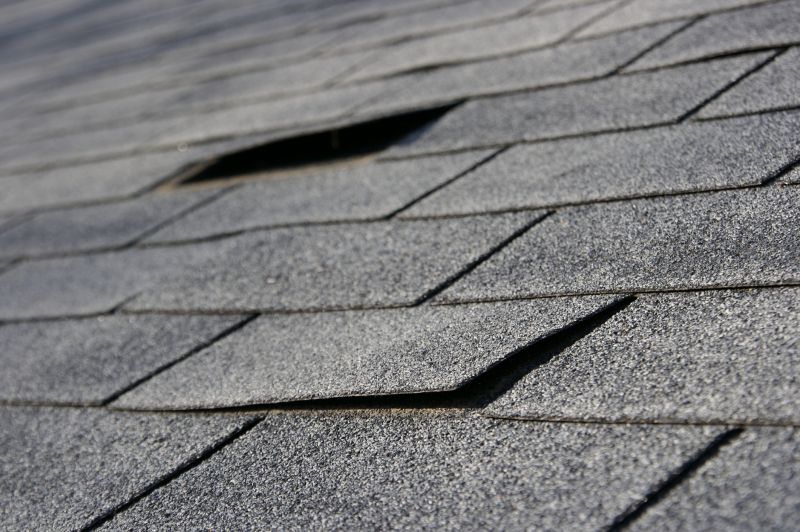 Asphalt Roof Repair - Shingle Replacement
